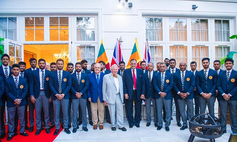 HC Bogollagama throws party for SL cricketers in London – The Island